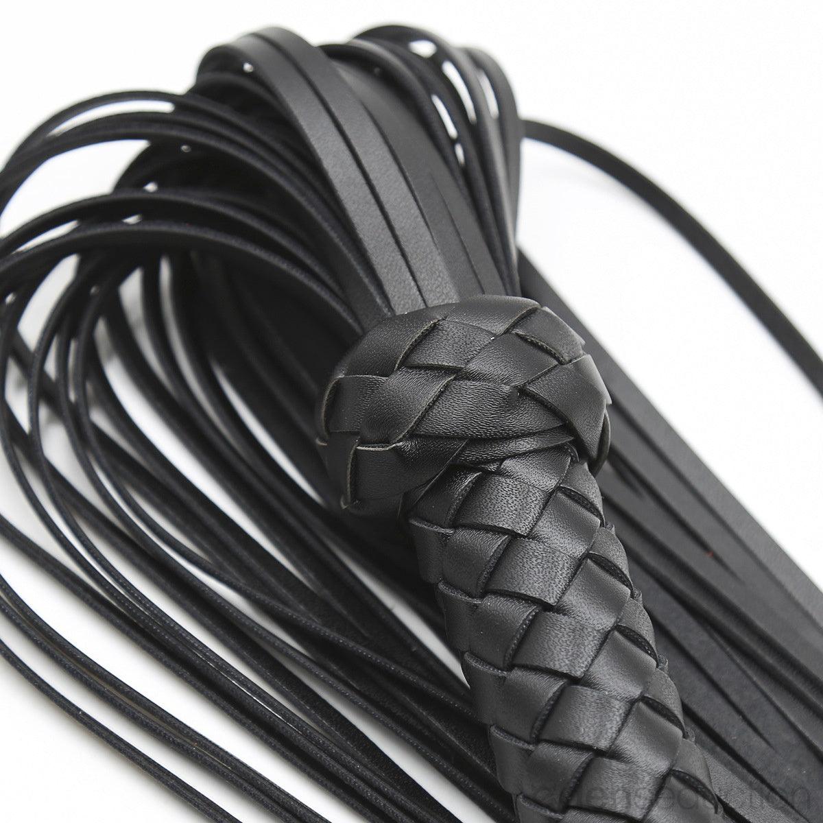 Bad girl whip Flogger - EdenSeduce