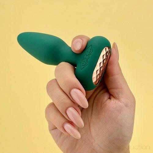 Frill Vibrating butt plug - EdenSeduce