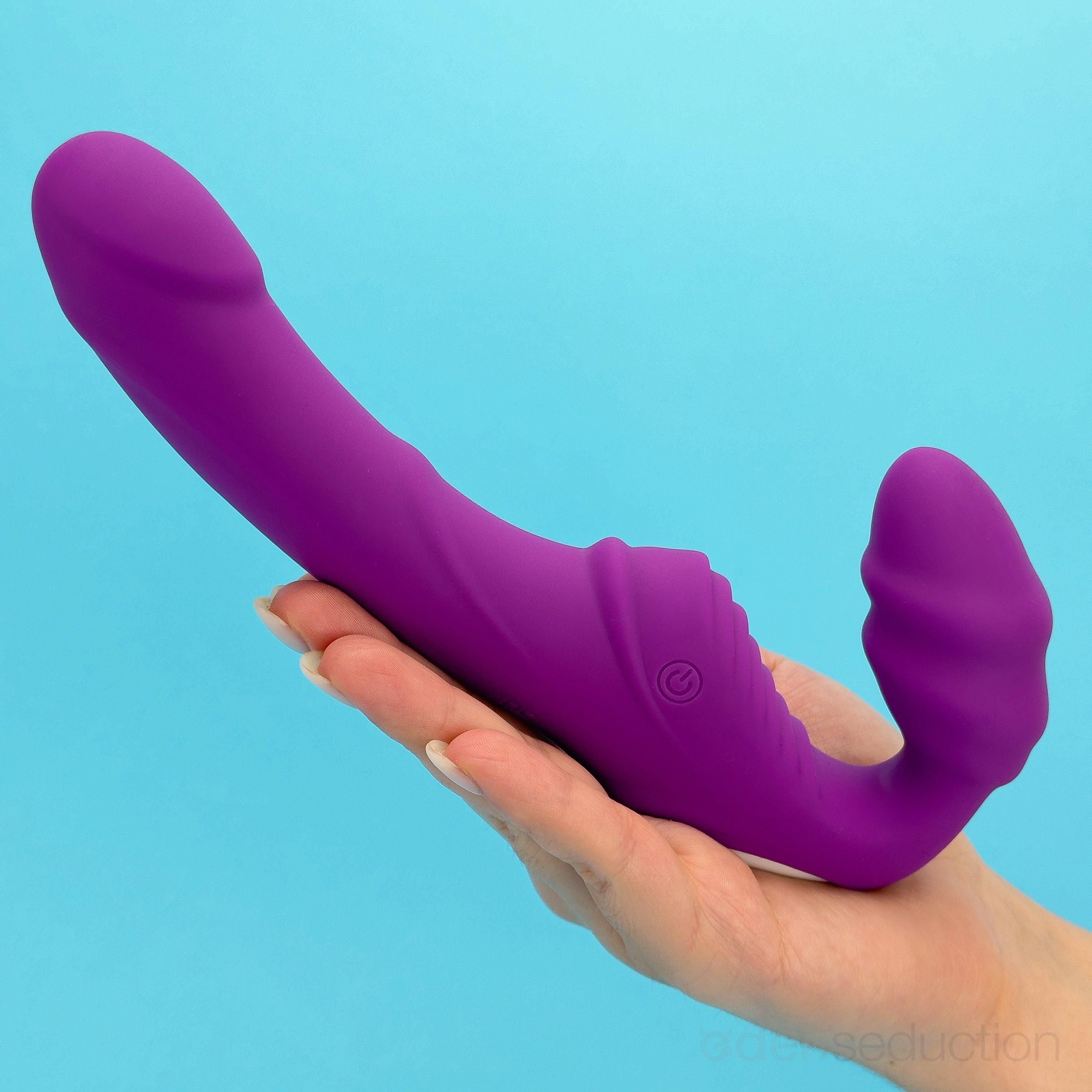 Nana Vibrating strapless strap on - EdenSeduce