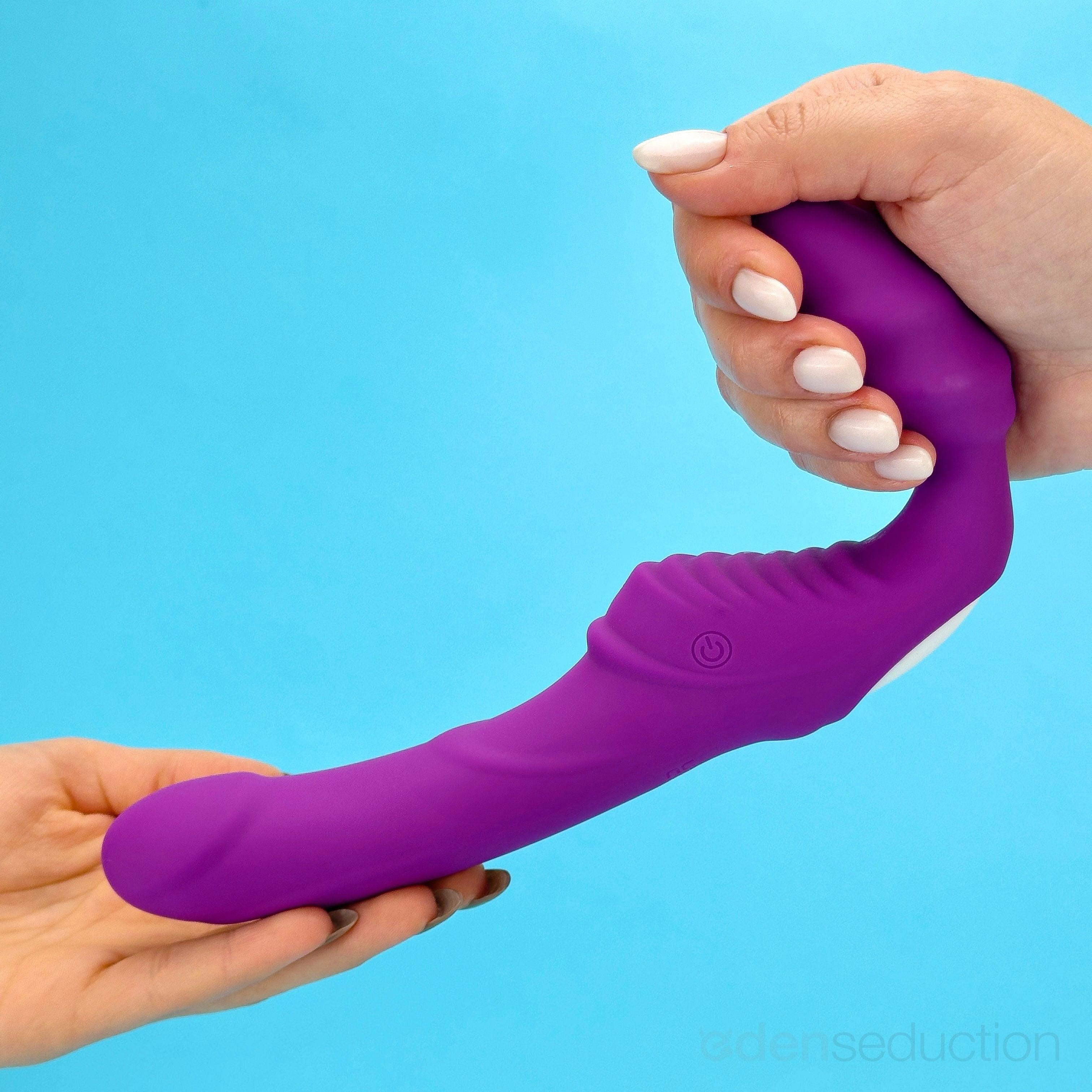 Nana Vibrating strapless strap on - EdenSeduce