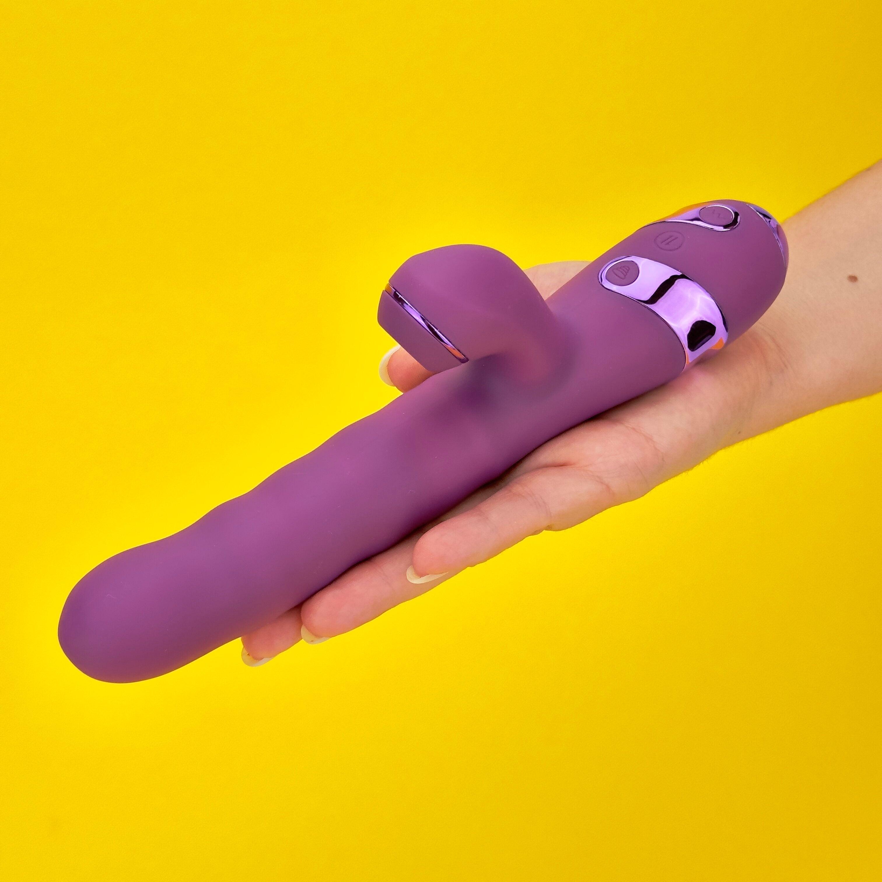 Pleasure seeker Clit sucking rabbit vibrator - EdenSeduce