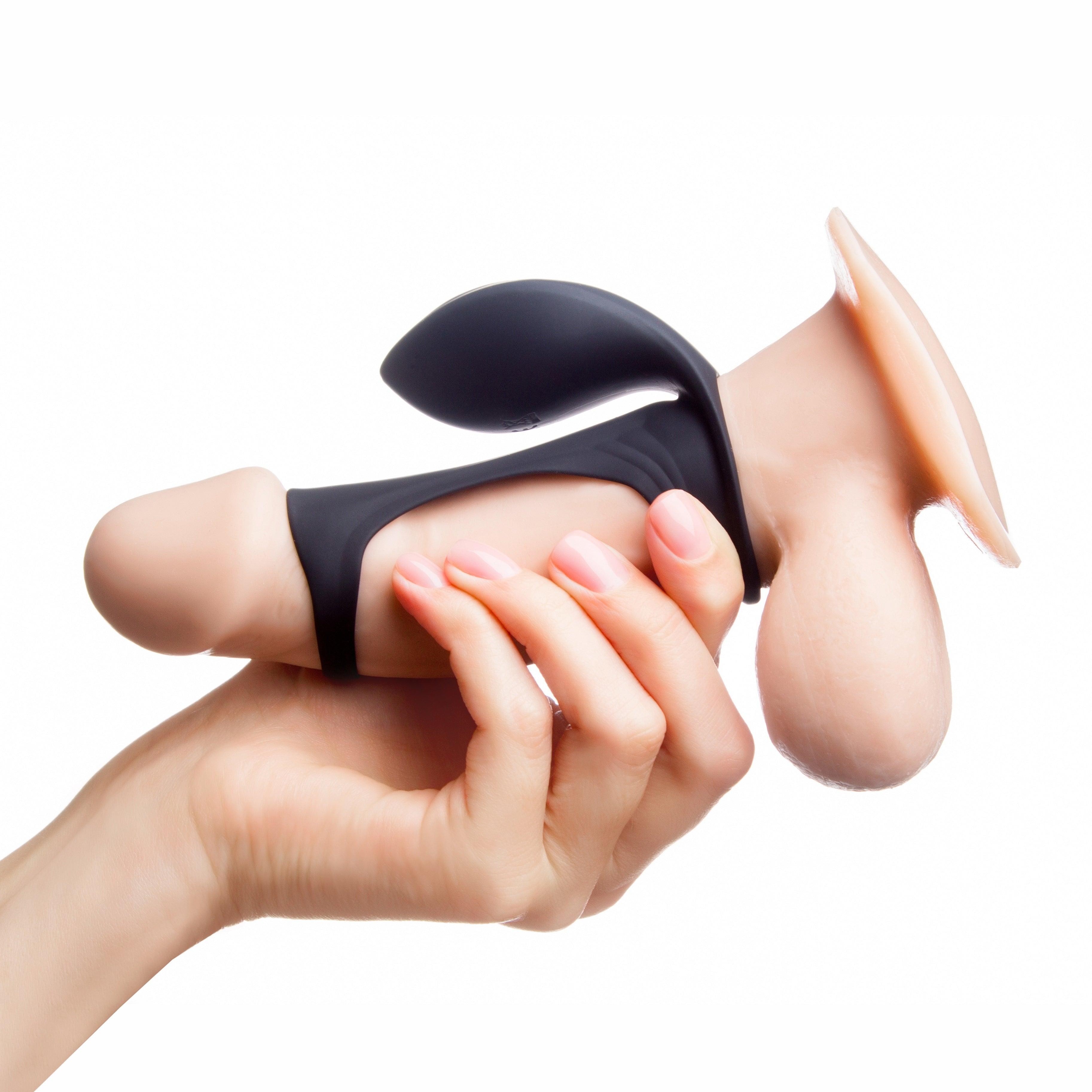 Yes! love ring Vibrating penis sleeve - EdenSeduce