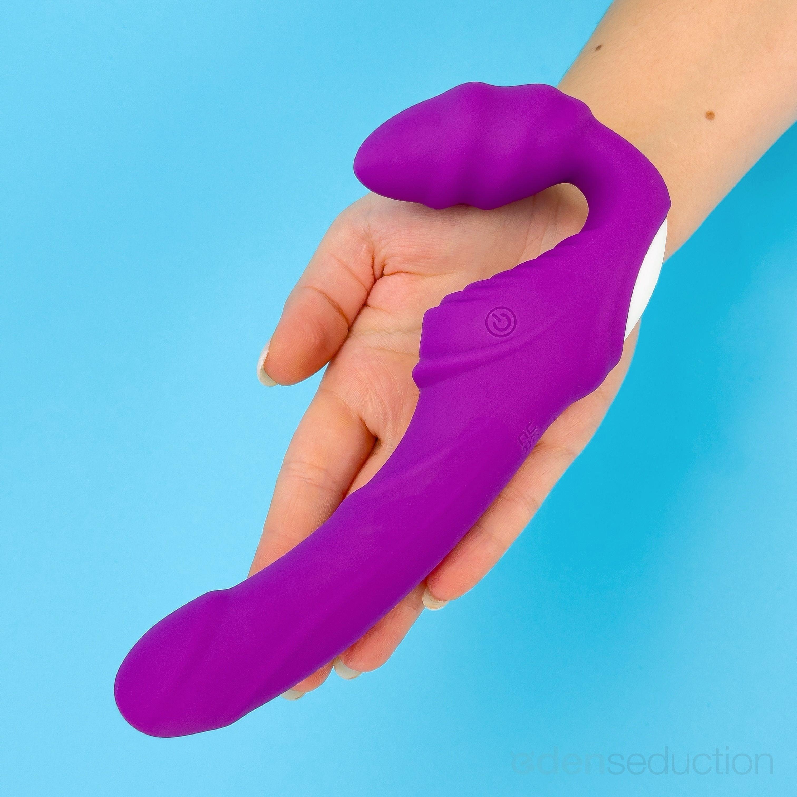 Nana Vibrating strapless strap on - EdenSeduce