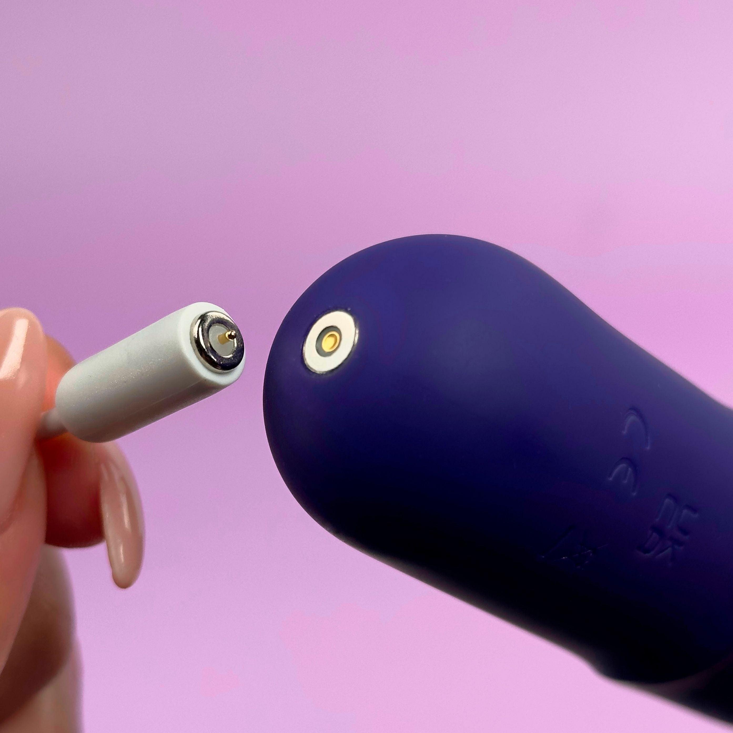 Sleek rabbit Clit sucking rabbit vibrator - EdenSeduce